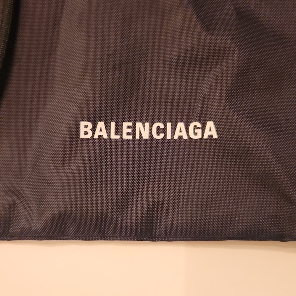 Balenciaga black nylon drawstring backpack - Picture 3 of 5